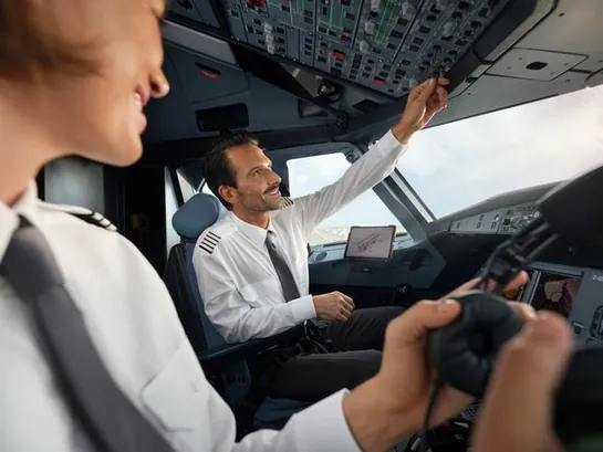 TeaserCard_image-Cockpit Crew