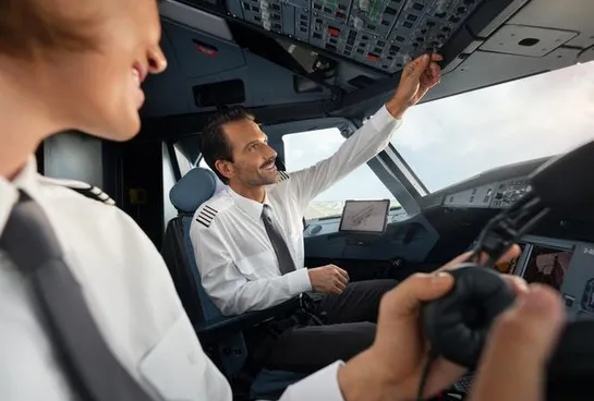 TeaserCard_image-Cockpit Crew